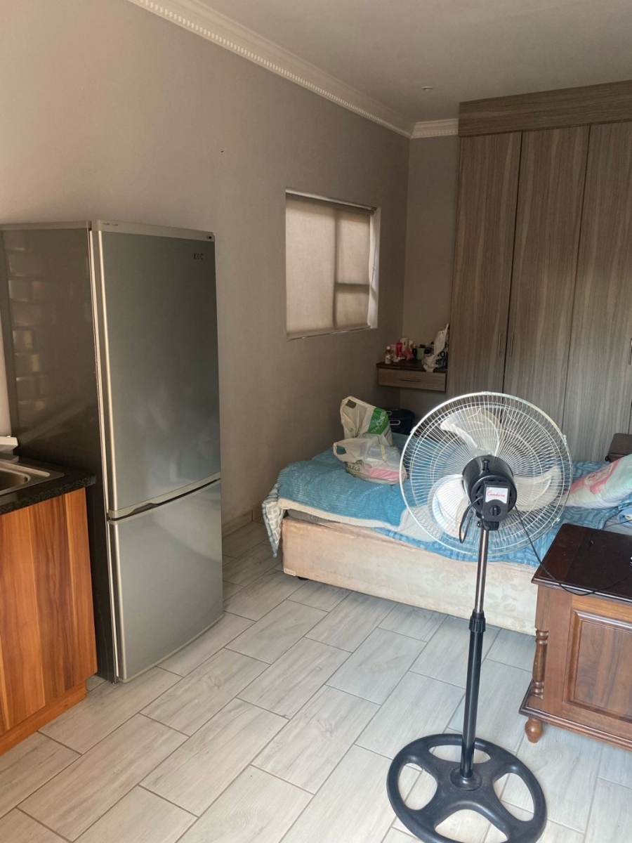 To Let 4 Bedroom Property for Rent in Birdwood Estate North West